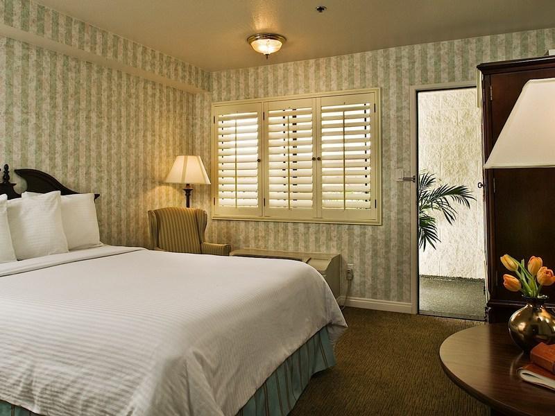 Carousel Inn And Suites Anaheim Bilik gambar