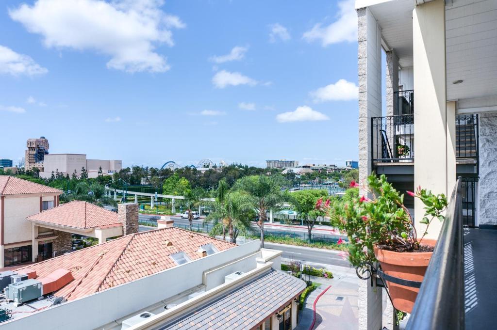 Carousel Inn And Suites Anaheim Luaran gambar